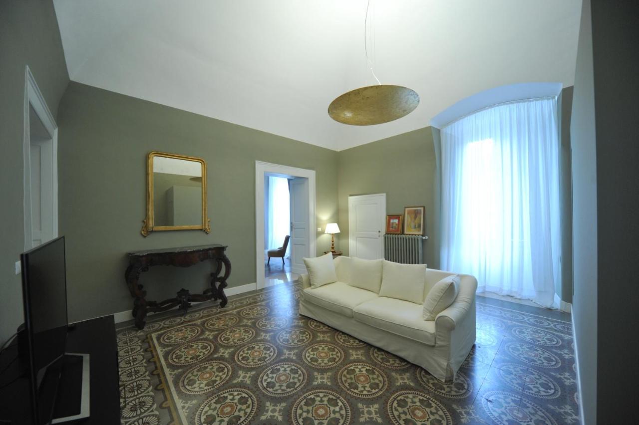 Palazzo Ietri Corso Vittorio Emanuele Rooms Бари Экстерьер фото